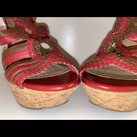 BCBGeneration Red/Brown Platform Sandals - Picture 6 of 9